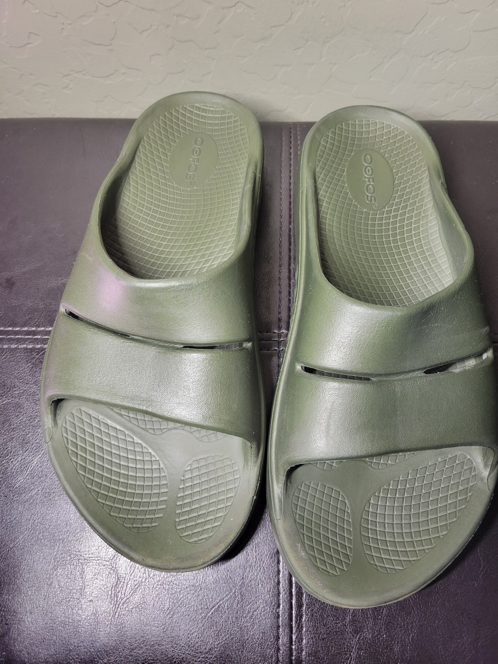 OOFOS Green Recovery Slides Size 42(US Womens Size 11W Mens Size 9W)